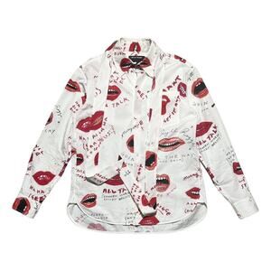 Meryll Rogge “All talk” graphic button up